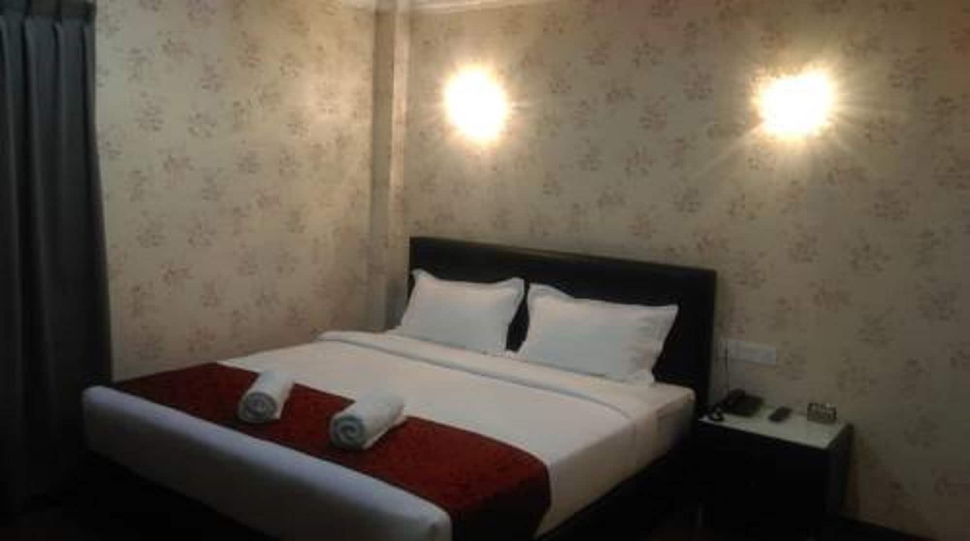 Classic Kinabalu Hotel Кота-Кинабалу Экстерьер фото