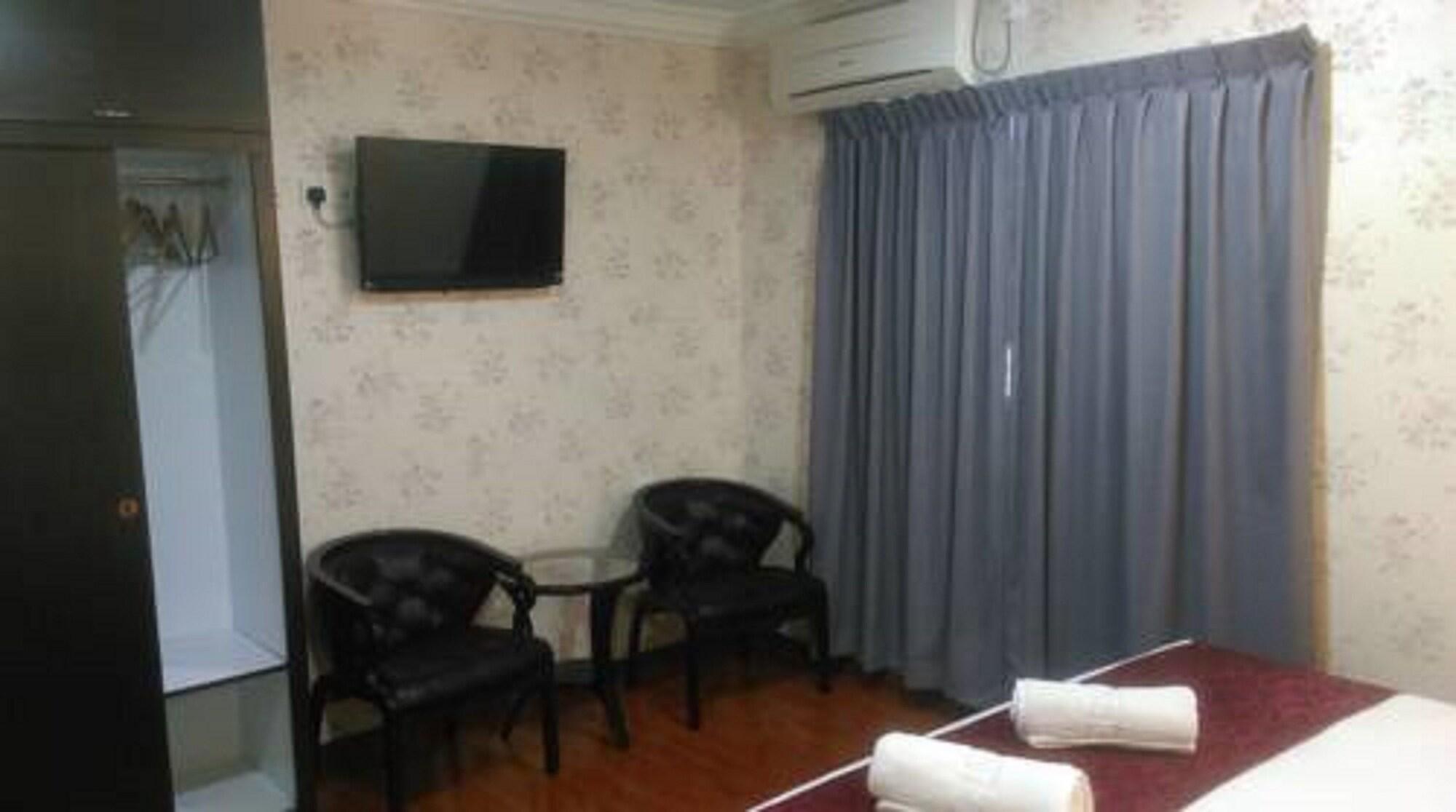 Classic Kinabalu Hotel Кота-Кинабалу Экстерьер фото